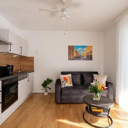 Sunny 1Br Home With Balcony By Hm Vienna Exterior photo