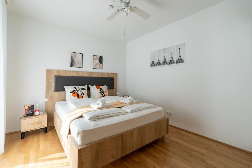 Sunny 1Br Home With Balcony By Hm Vienna Exterior photo