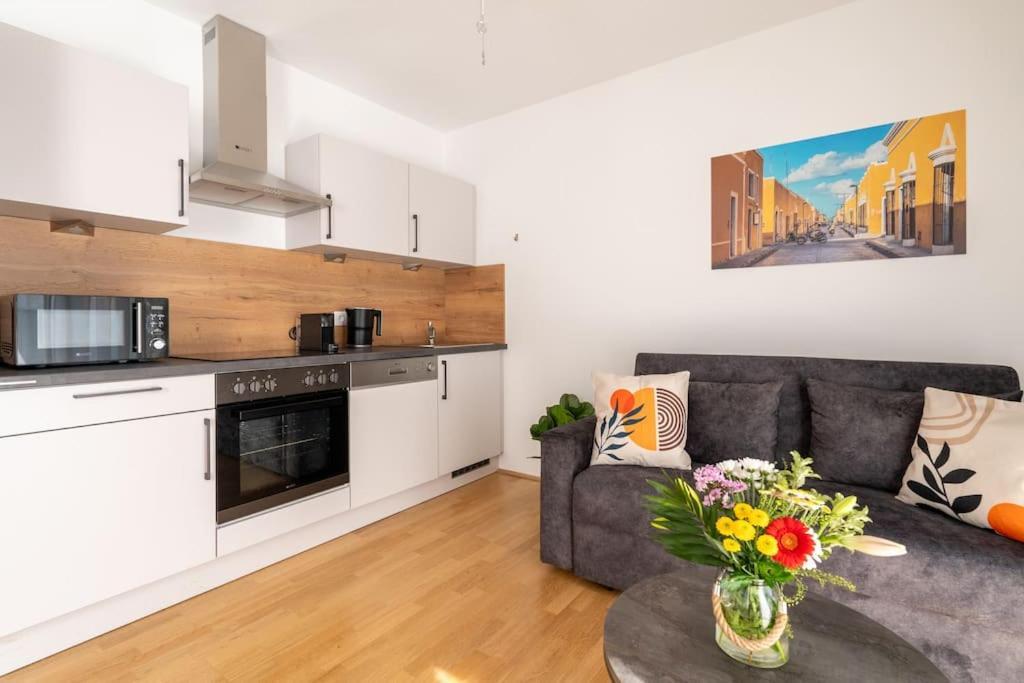 Sunny 1Br Home With Balcony By Hm Vienna Exterior photo